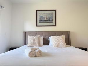 Postel nebo postele na pokoji v ubytování Downtown ATL1B1B Free Street Parking 525Pkwy313