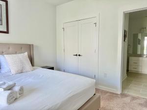 Postel nebo postele na pokoji v ubytování Downtown ATL1B1B Free Street Parking 525Pkwy313