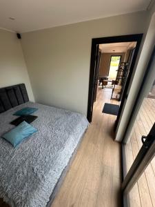 Postel nebo postele na pokoji v ubytování Suve vacation home