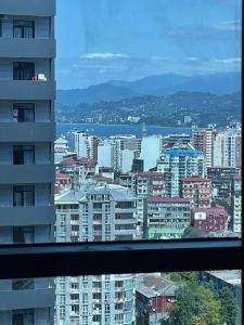 Blick auf eine Stadt von einem Gebäude aus in der Unterkunft HDapartment in Angisa + 2 Fotos