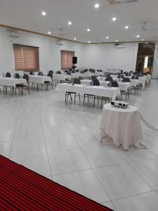 Afbeelding uit fotogalerij van Royal Cockpit Hotel in Kumasi