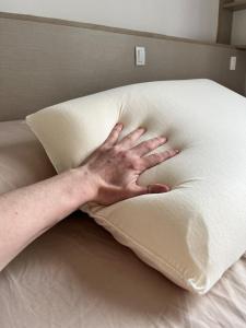 Cama o camas de una habitación en 1-Apto 1 dorm Barra Sul com VAGA