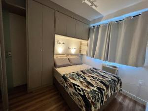 Cama o camas de una habitación en 1-Apto 1 dorm Barra Sul com VAGA