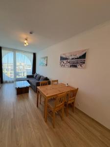 Posedenie v ubytovaní Seaforth Apartment