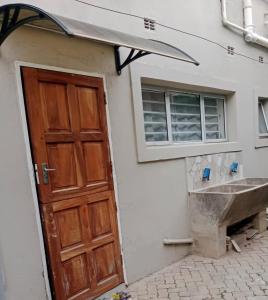 Fotografie z fotogalerie ubytování MoreBs Place 2 Bedrm duplex Solar backUp & wifi v destinaci Harare