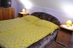 Posteľ alebo postele v izbe v ubytovaní Apartments in Zalakaros 20662