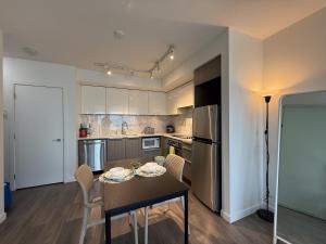 Gallery image of Metrotown fashion 1B1b in Burnaby