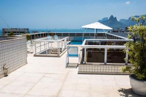 Бассейн в Atlantis Copacabana Hotel или поблизости