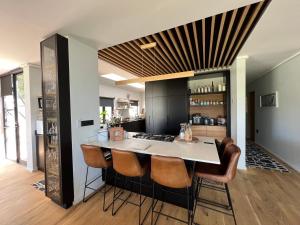 Kuchyň nebo kuchyňský kout v ubytování Villa Victoria