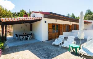 Hoone, kus puhkemaja asub