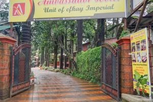 Hotel O Ambassador Hotel Panchgani的证书、奖牌、标识或其他文件