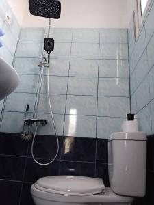 Et badeværelse på Tonia&Sion