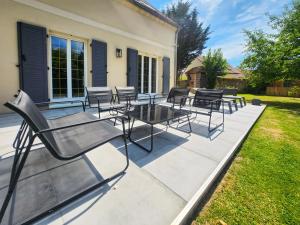 Κήπος έξω από το Maison Cosy Campagne, Terrasse & Spa