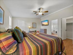 Ліжко або ліжка в номері Old Whitmer Place Apache Junction