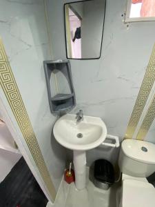 Et badeværelse på Hotel Los Chamos Barú + 56 billeder