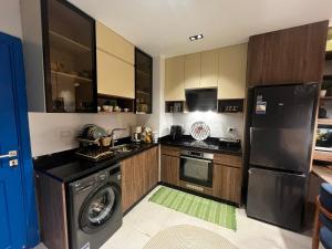 Φωτογραφία από το άλμπουμ του Luxury Chalet by the Pool ground floor with Private garden at Mountain View North Coast σε Ras Elhekma +21 φωτογραφίες