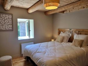 Gallery image of Gîte spacieux avec bain nordique et WiFi - FR-1-496-359 in Usson-en-Forez