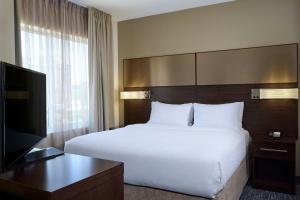 Postel nebo postele na pokoji v ubytování Residence Inn by Marriott Denver Southwest/Littleton