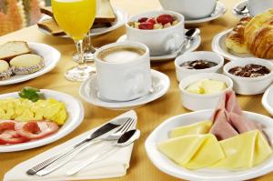 Comida no hotel ou em algum lugar perto