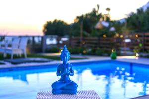 Bazén v ubytovaní Plakias Seaside Residences alebo v jeho blízkosti