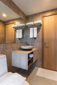 Postel nebo postele na pokoji v ubytování Apartment with work desk X413 by IBG Property