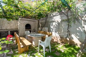 Zahrada ubytování Apartmani Ferdi