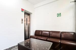 Χώρος καθιστικού στο Hotel O Kiara Inn +26 φωτογραφίες