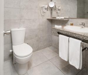 A bathroom at Sindbad Club