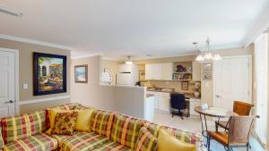 Χώρος καθιστικού στο VILLA 326 - A SHORE THING condo