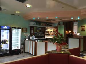 Lounge atau bar di Hotel Ragno D'Oro