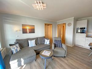 O bucătărie sau chicinetă la Haus Rügenscher Bodden Whg 05 mit Meerblick +16 fotografii