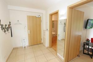TV/Unterhaltungsangebot in der Unterkunft Villa Salus Whg 5 Auszeit - mit 2 Bädern und Balkon