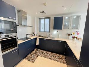 Köök või kööginurk majutusasutuses Sea View Appartment Seeb