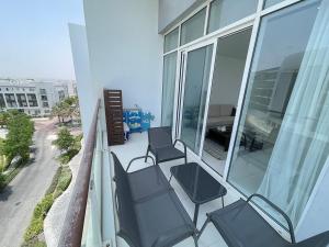 Rõdu või terrass majutusasutuses Sea View Appartment Seeb