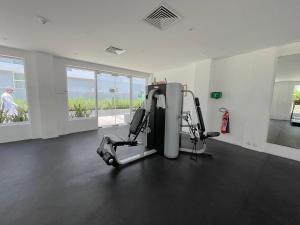 Spordikeskus ja/või sportimisvõimalused majutusasutuses Sea View Appartment Seeb