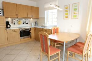 Galeriebild der Unterkunft Villa Mara Wohnung 09 mit Balkon in Baabe