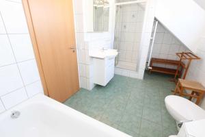 Galeriebild der Unterkunft Villa Mara Wohnung 09 mit Balkon in Baabe