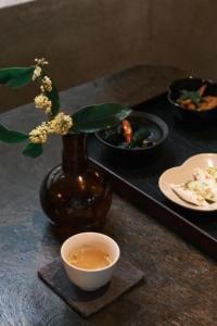 Makanan di atau berdekatan hotel
