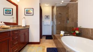 Kopalnica v nastanitvi ❤PiH❤ Endless Ocean Views Villa Gorgeous Mauna Kea Ocean and Mountain View
