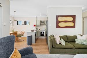 Posezení v ubytování 1 Brd Near Everything In Beckenham + 9 fotografií