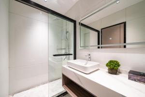 Shenzhen Shatoujiao Subway Station Apartment Hotel衛浴