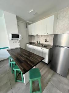 Kuchyňa alebo kuchynka v ubytovaní Apartamentos Florida Gran Canaria Adults Only