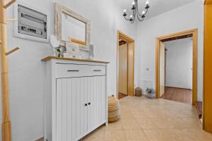 Mynd úr myndasafni af Rustic Villa Lara with pool í Čabrunići