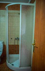 Phòng tắm tại Drosia Hotel