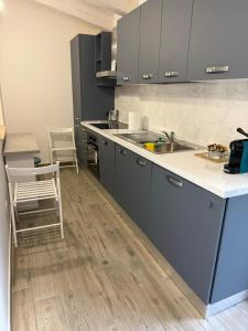 Η κουζίνα ή μικρή κουζίνα στο A Casa di Nonna