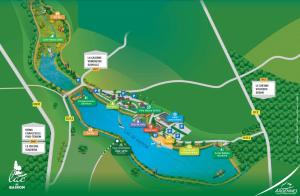 a map of the disneyland resort at Mobil-home 6 personnes bord de lac in Le Chesne