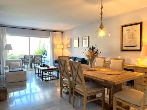 Zdjęcie z galerii obiektu Apartamento Marina del Este w mieście La Herradura +12 zdjęć