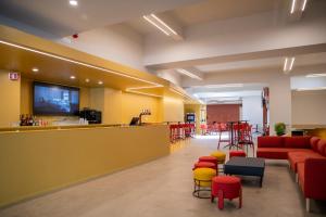 Uma TV ou centro de entretenimento em WOT Lisbon Nomad