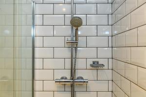 O baie la Stylish 3BR Cardiff Apt with Balcony and Parking!