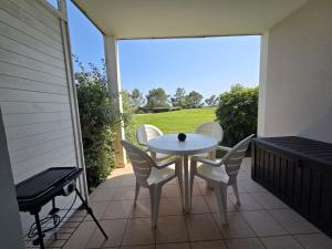 Fotografie z fotogalerie ubytování Appartement jardin, piscines, wi-fi, résidence face mer v destinaci Les Sables-dʼOlonne + 6 fotografií